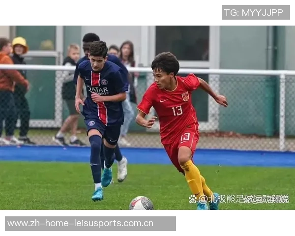 陕西足球明星盘点:那些在绿茵场上闪耀的名字与故事 陕西足球明星盘点:那些在绿茵场上闪耀的名字与故事